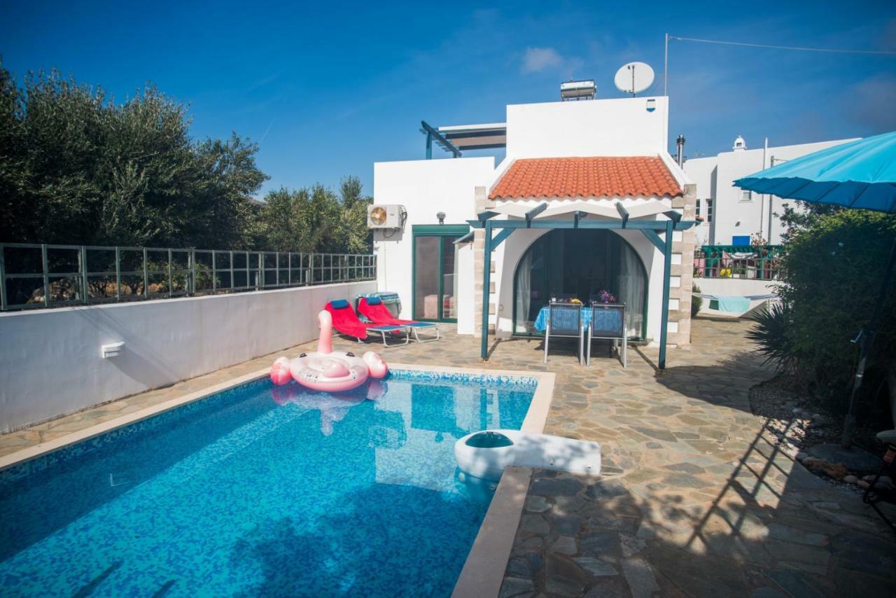 Villa Afou Afráta エクステリア 写真